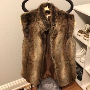 Fur vest